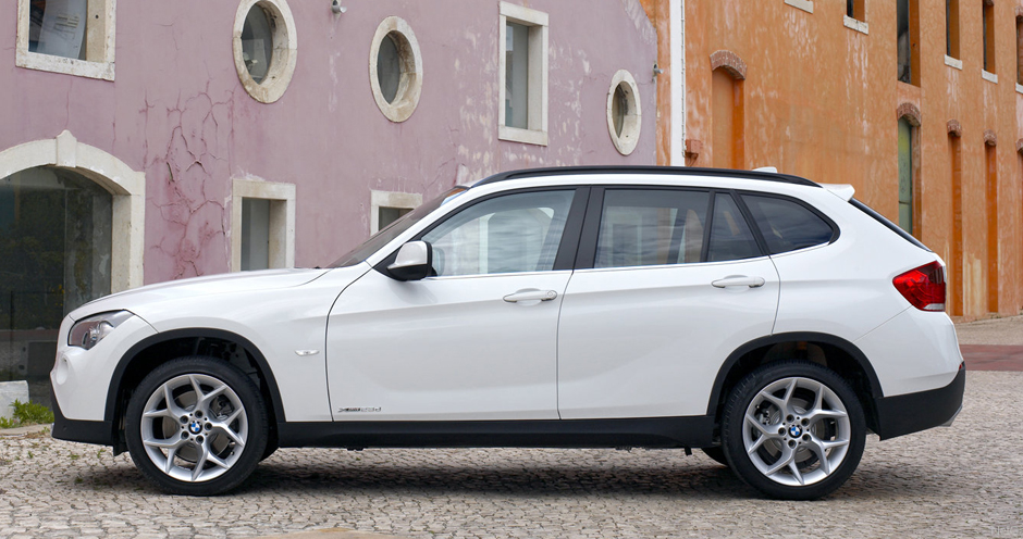 BMW X1 (I/E84) sDrive20d AT (177) - Фото 1