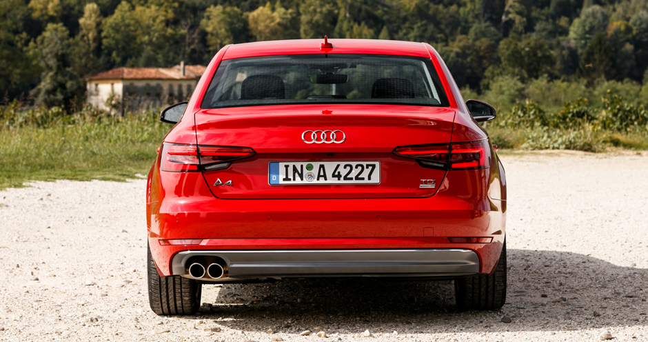 Audi A4 Saloon (V/B9,8W) 3.0 TDI quattro (272) - Фото 3
