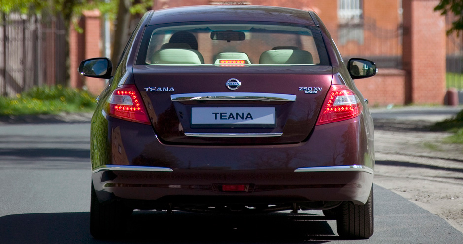 Nissan Teana (II/J32) 2.0 (136) - Фото 2