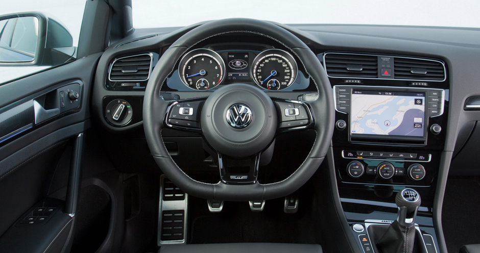 Volkswagen Golf R 5D (II/A7,5G) 2.0 TSI 4Motion MT (300) - Фото 3