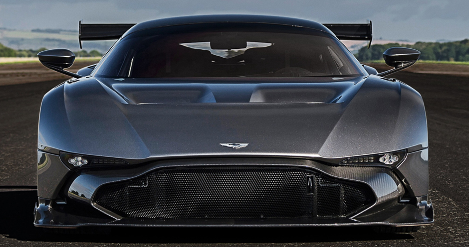 Aston Martin Vulcan (I) 7.0 V12 (811) - Фото 2