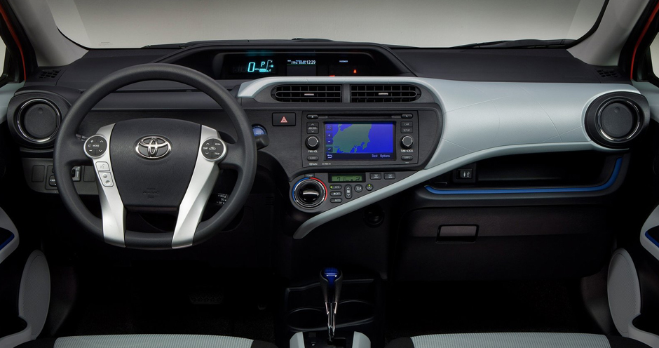 Toyota Prius C (I/NHP10) 1.5 (99) - Фото 6