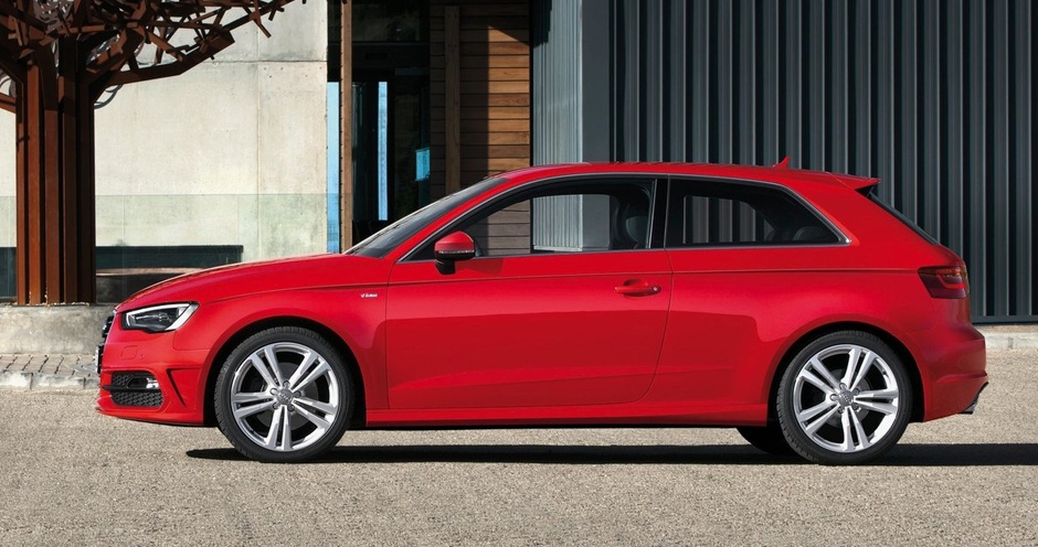 Audi A3 (III/8V) S line - Фото 1