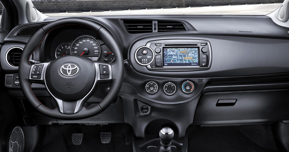 Toyota Yaris 3D (III/XP130) 1.0 (69) - Фото 4