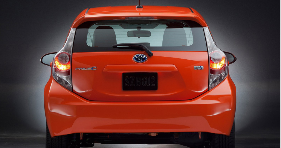 Toyota Prius C (I/NHP10) 1.5 (99) - Фото 3