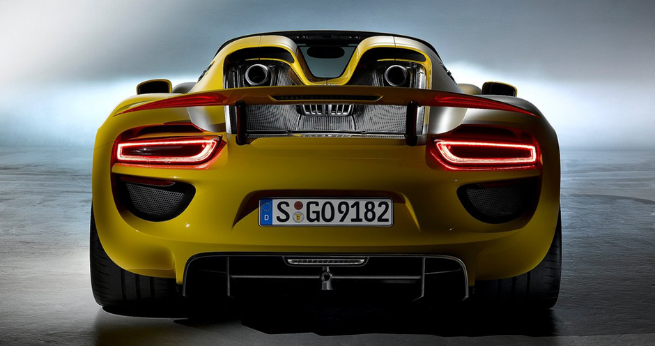 Porsche 918 Spyder (I) 4.6 (887) - Фото 4