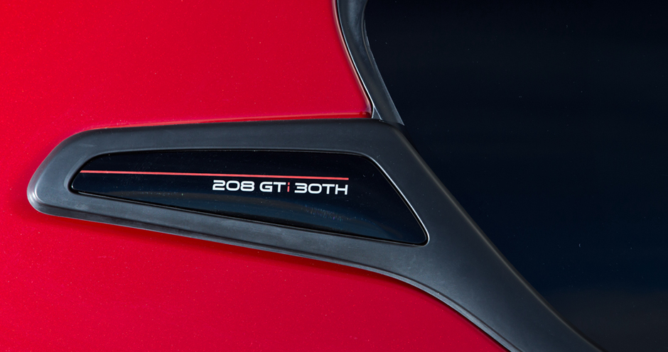 Peugeot 208 GTi (I) 30TH - Фото 6