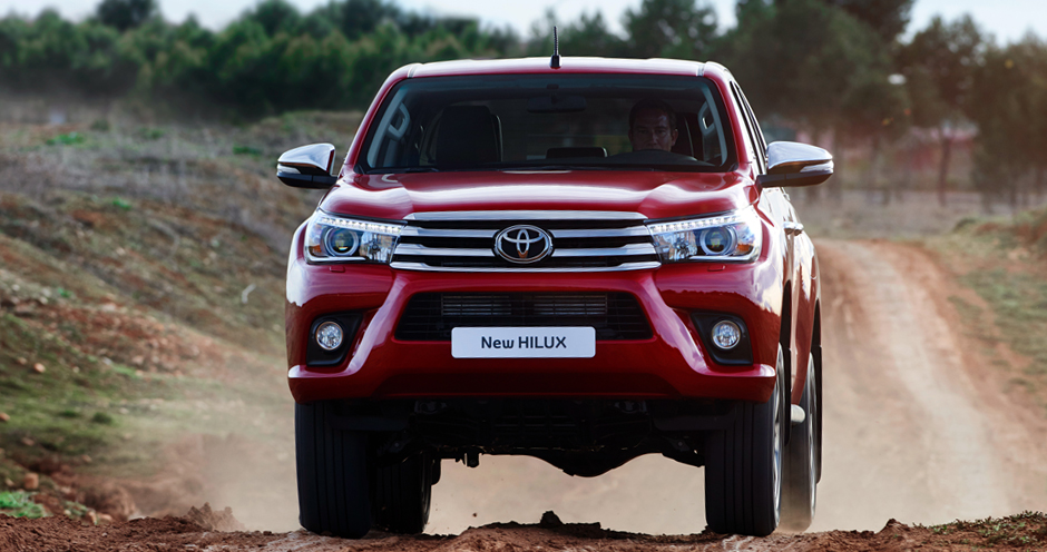 Toyota Hilux (VIII/AN130) 2.4D RWD MT (150) - Фото 2