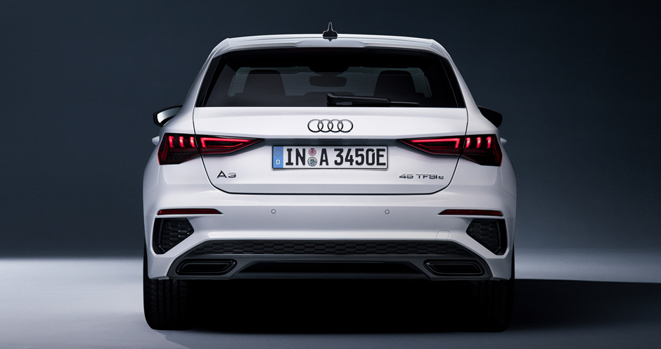 Audi A3 Sportback (IV/8Y) 45 TFSIe (245) - Фото 3