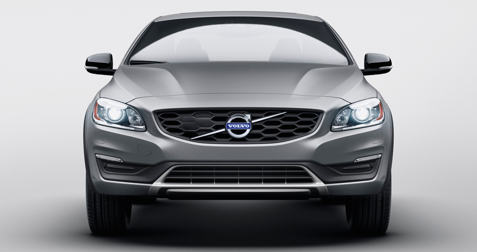 Volvo S60 Cross Country (I) 2.0 D4 MT (190) - Фото 2