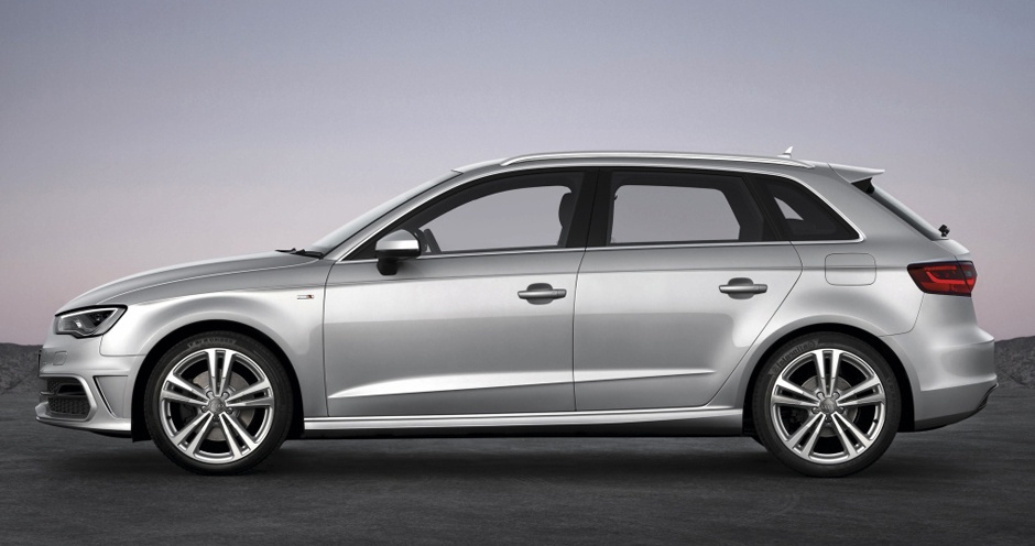 Audi A3 Sportback (III/8V) S line - Фото 1