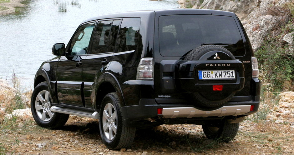 Mitsubishi Pajero 5D (IV) 3.2 D MT (165) - Фото 4