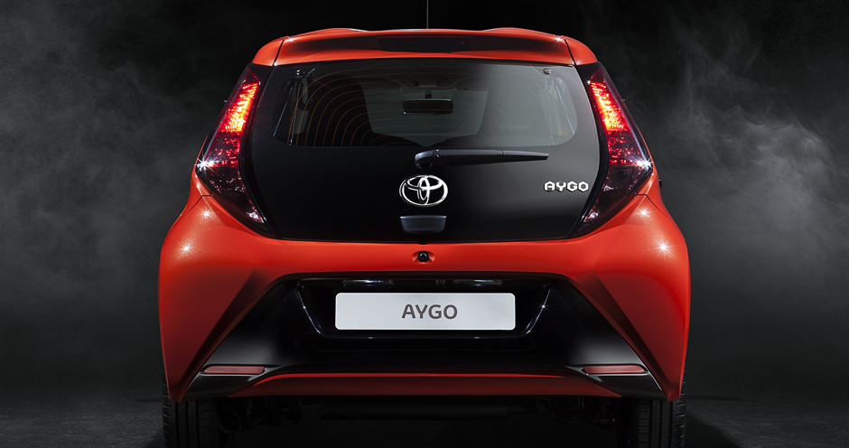 Toyota Aygo (II/AB40) 1.0 MT (69) - Фото 3