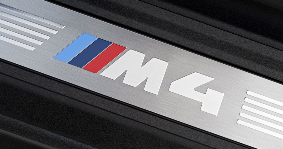 BMW M4 Convertible (I/F83) 3.0 MT (431) - Фото 19