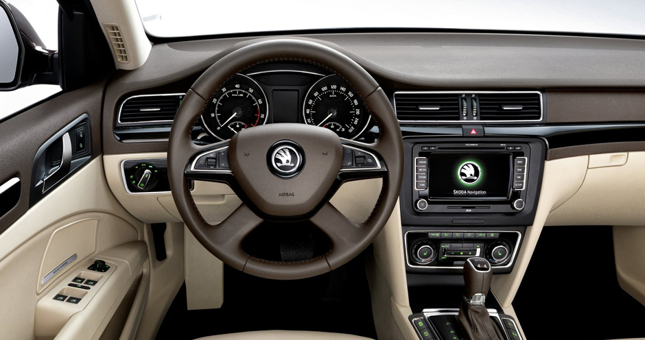 Skoda Superb Combi (II/B6,3T/2013) 2.0 TDI MT (140) - Фото 6