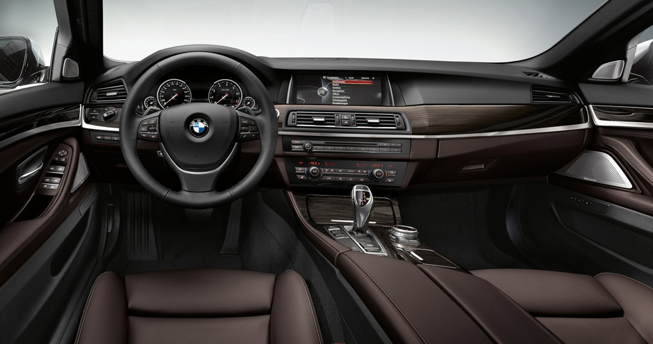 BMW 5 Series Sedan (VI/F10/2013) 550i xDrive (450) - Фото 3