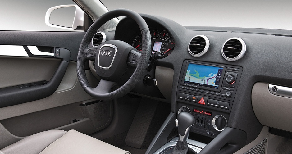 Audi A3 Sportback (II/8P) 2.0 FSI AT (150) - Фото 3