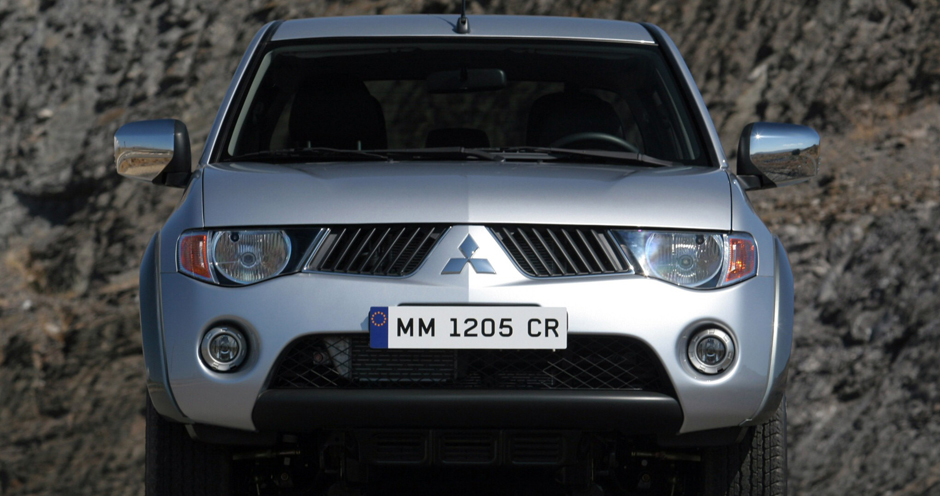 Mitsubishi L200 (IV) 2.5 D RWD MT (136) - Фото 2