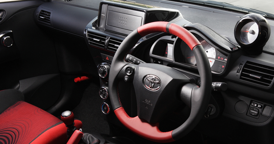 Toyota iQ (I) GRMN (122) - Фото 3