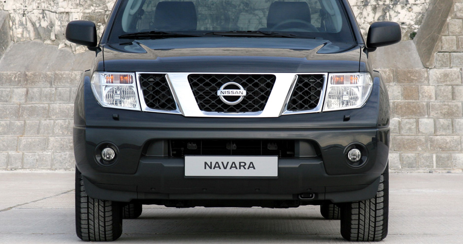 Nissan Navara (II/D40) 2.5 dCi RWD MT (174) - Фото 1