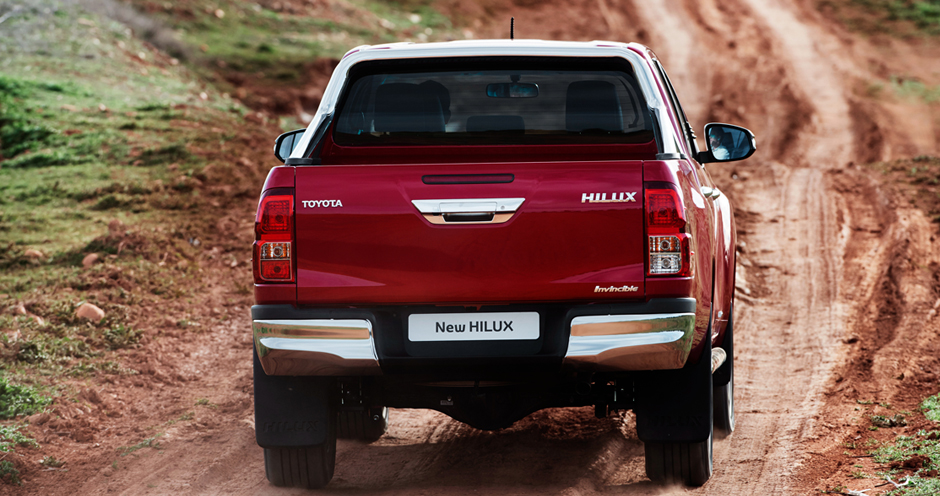 Toyota Hilux (VIII/AN130) 2.4D RWD MT (150) - Фото 3