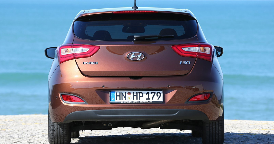 Hyundai i30 3D (II/GD) 1.4 (100) - Фото 3