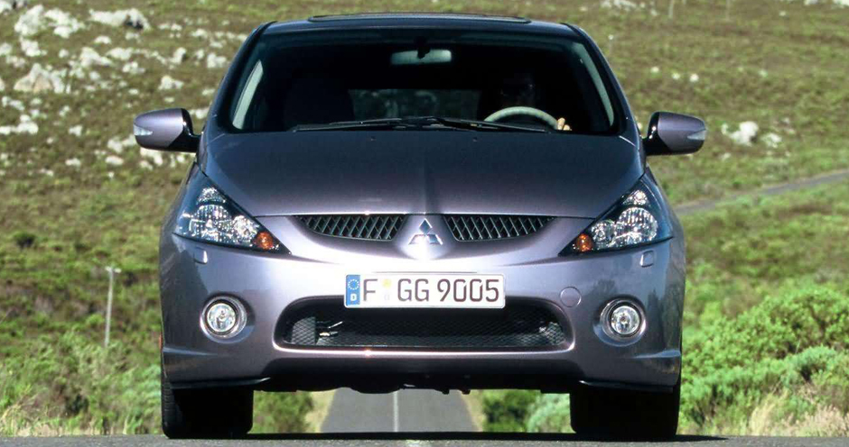 Mitsubishi Grandis (I) 2.4 AWD (165) - Фото 2