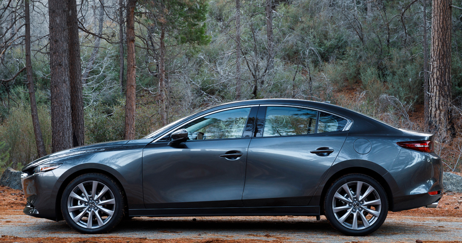 Mazda 3 4D (IV/BP) 1.8 SkyActiv-D MT (116) - Фото 1