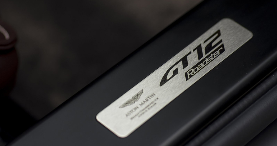 Aston Martin V12 Vantage Roadster (I) GT12 (603) - Фото 8