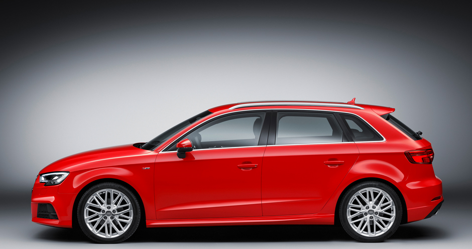 Audi A3 Sportback (III/8V/2016) S line - Фото 1