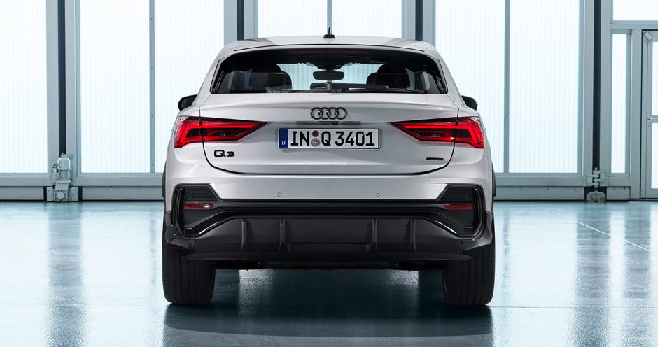 Audi Q3 Sportback (II/F3) 35 TFSI MT (150) - Фото 3