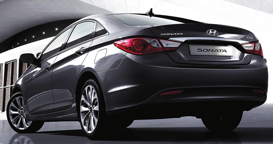 Hyundai Sonata (VI/YF) 2.0 MT (150) - Фото 2