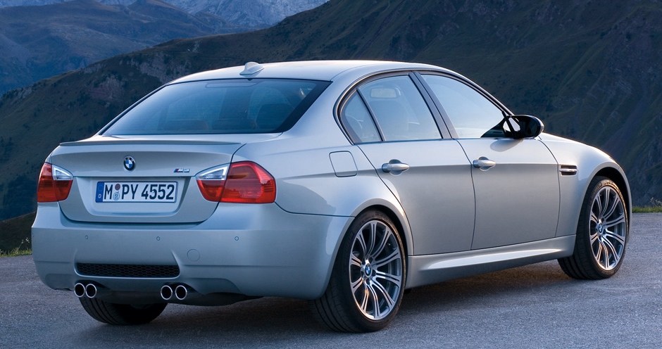 BMW M3 Sedan (IV/E90) 4.0 MT (420) - Фото 3